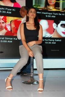 Parineeti Chopra feet photo thumbnail
