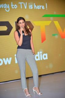 Parineeti Chopra feet photo thumbnail