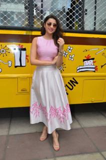 Parineeti Chopra feet photo thumbnail