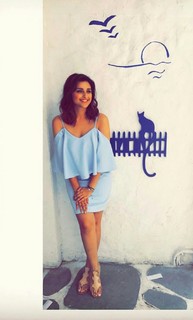Parineeti Chopra feet photo thumbnail