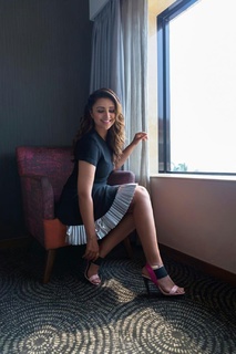 Parineeti Chopra feet photo thumbnail