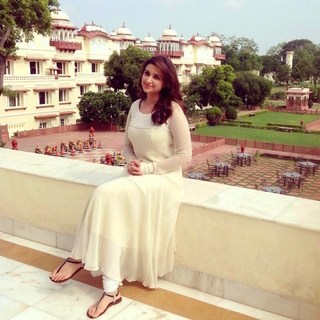Parineeti Chopra feet photo thumbnail