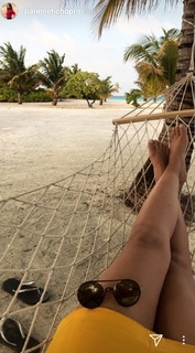 Parineeti Chopra feet photo thumbnail