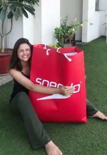 Parineeti Chopra feet photo thumbnail