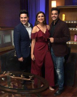 Parineeti Chopra feet photo thumbnail