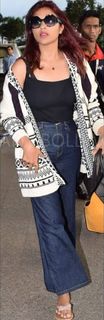 Parineeti Chopra feet photo thumbnail