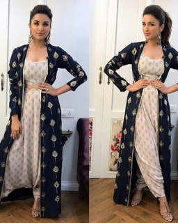 Parineeti Chopra feet photo thumbnail