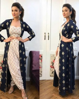 Parineeti Chopra feet photo thumbnail