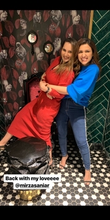 Parineeti Chopra feet photo thumbnail