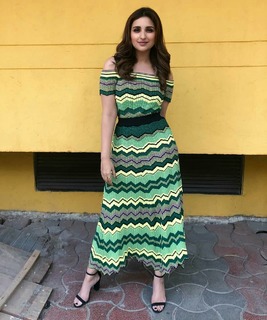 Parineeti Chopra feet photo thumbnail