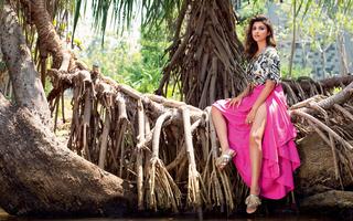 Parineeti Chopra feet photo thumbnail
