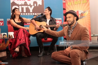 Parineeti Chopra feet photo thumbnail