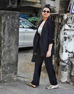 Parineeti Chopra feet photo thumbnail
