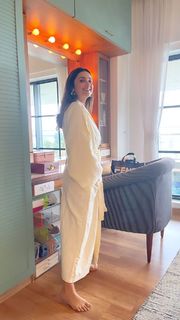 Parineeti Chopra feet photo thumbnail