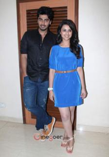 Parineeti Chopra feet photo thumbnail