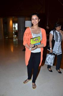 Parineeti Chopra feet photo thumbnail