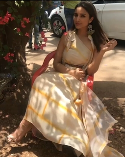 Parineeti Chopra feet photo thumbnail