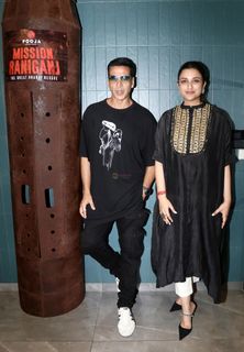 Parineeti Chopra feet photo 7