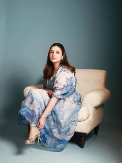 Parineeti Chopra feet photo 14