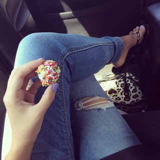 Paris Dylan feet photo 4