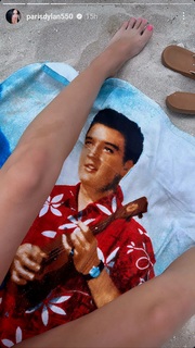 Paris Dylan feet photo 3