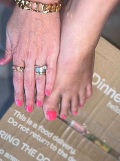 Paris Fury feet photo 1