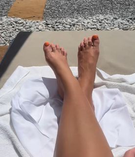 Paris Fury feet photo 1