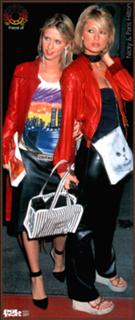 Paris Hilton feet photo thumbnail