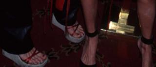 Paris Hilton feet photo thumbnail