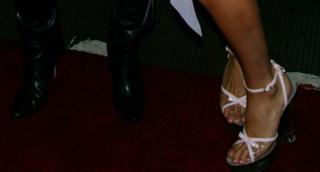 Paris Hilton feet photo thumbnail