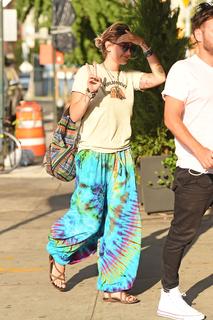 Paris Jackson feet photo thumbnail
