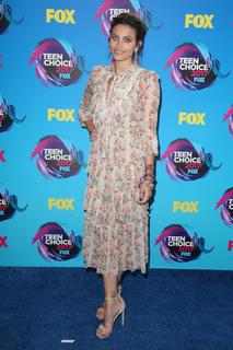 Paris Jackson feet photo thumbnail