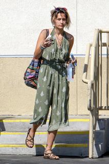 Paris Jackson feet photo thumbnail