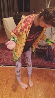 Paris Jackson feet photo thumbnail