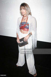 Paris Jackson feet photo thumbnail
