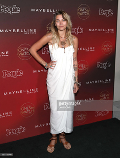 Paris Jackson feet photo thumbnail