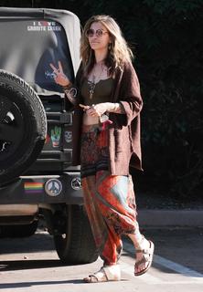 Paris Jackson feet photo thumbnail