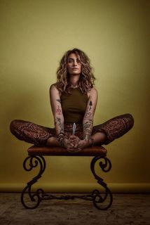 Paris Jackson feet photo thumbnail