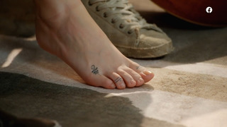 Paris Jackson feet photo thumbnail