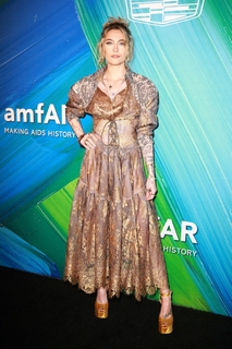 Paris Jackson feet photo thumbnail