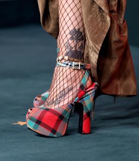 Paris Jackson feet photo thumbnail