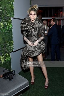 Paris Jackson feet photo thumbnail