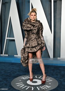 Paris Jackson feet photo thumbnail
