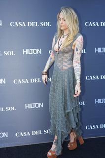 Paris Jackson feet photo thumbnail