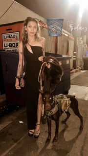 Paris Jackson feet photo thumbnail