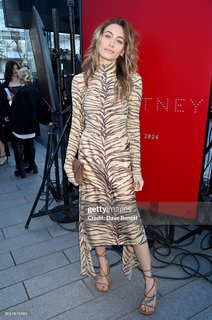 Paris Jackson feet photo thumbnail