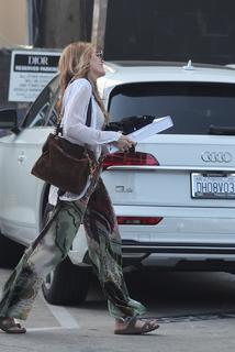 Paris Jackson feet photo thumbnail