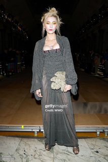 Paris Jackson feet photo thumbnail