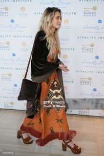 Paris Jackson feet photo thumbnail