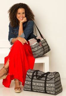 Parisa Fitz-Henley feet photo 18